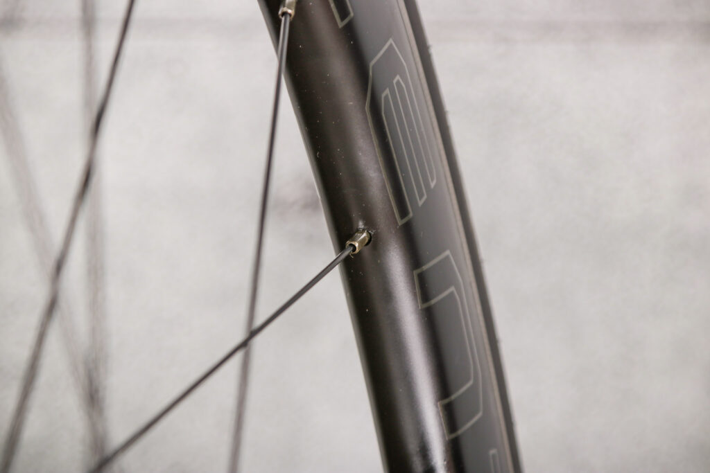 2021 Pacenti Carbon PR50 rim brake wheel set 700c – spoke nipple.jpg