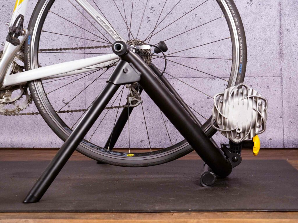 2021 Saris Fluid 2 Trainer – with bike 2.jpg