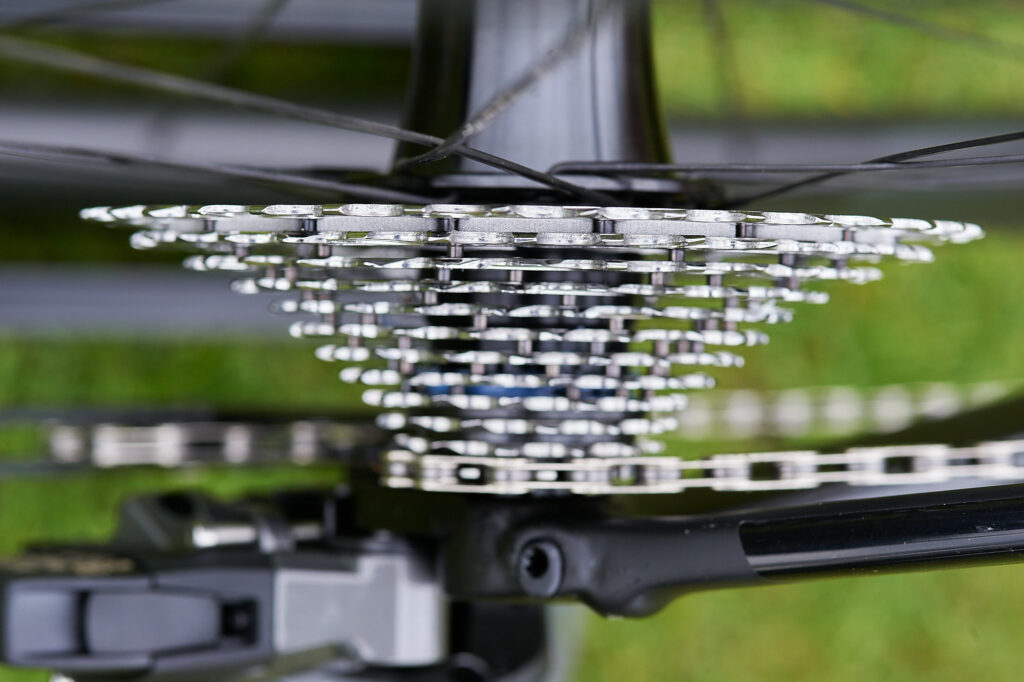 2021 SRAM Rival eTap AXS groupset – cassette 2.jpg