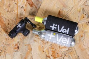 2021 Vel CO2 Flow Regulator Head With 16g Cartridge.jpg