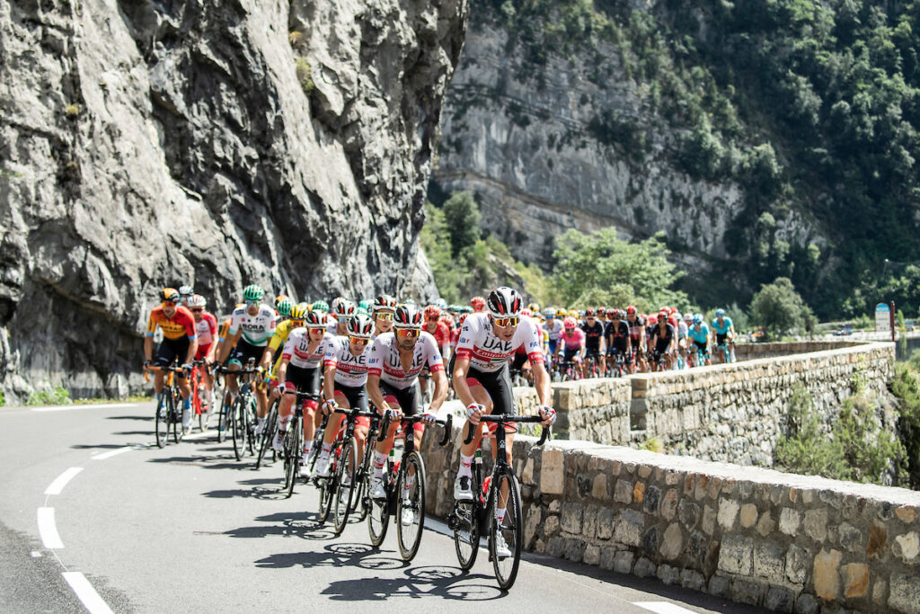 Mountains Leadout Train UAE