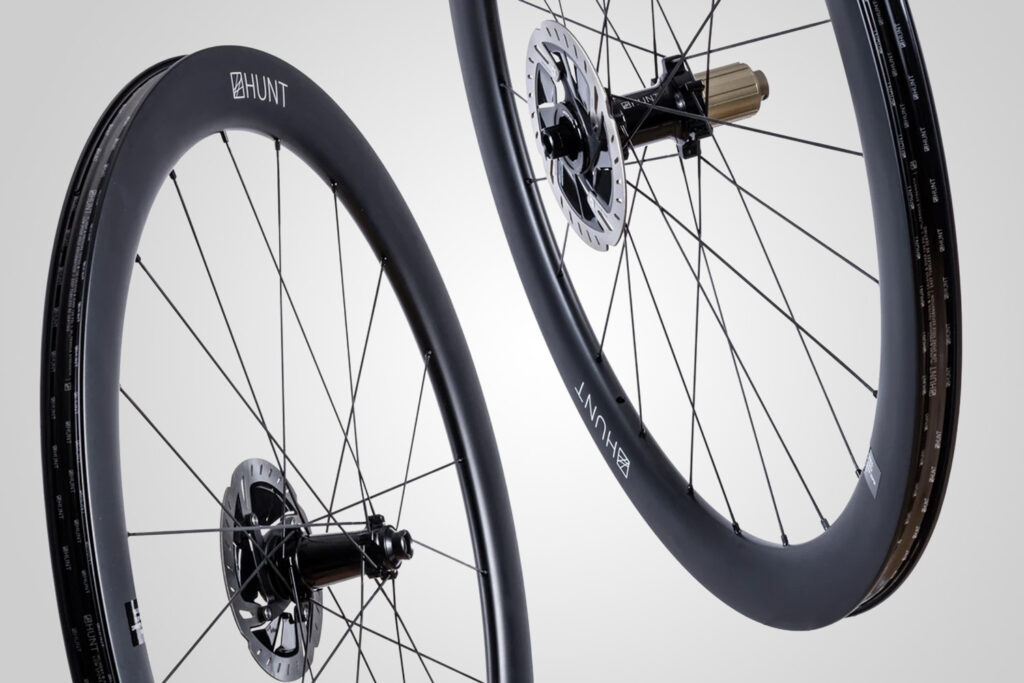HuntCompoJune21-1-Hunt50CarbonAeroDiscWheelset.jpg