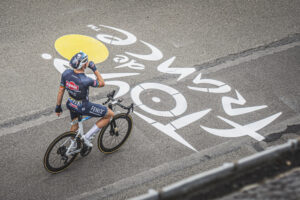 Tim Merlier wins Stage 3 of the 2021 Tour de France