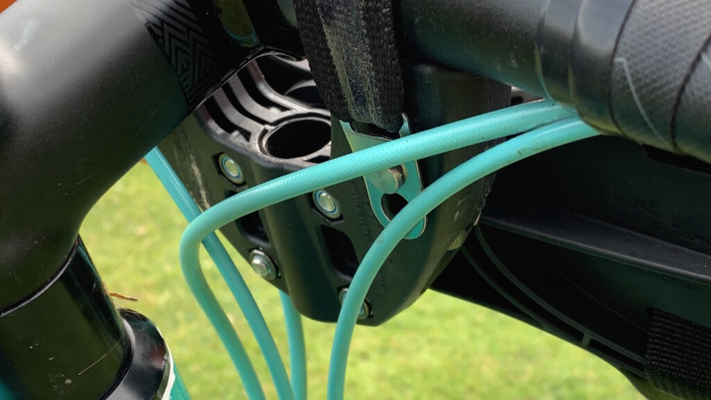 2021 Aeroe Spider Handlebar Cradle on bike closeup