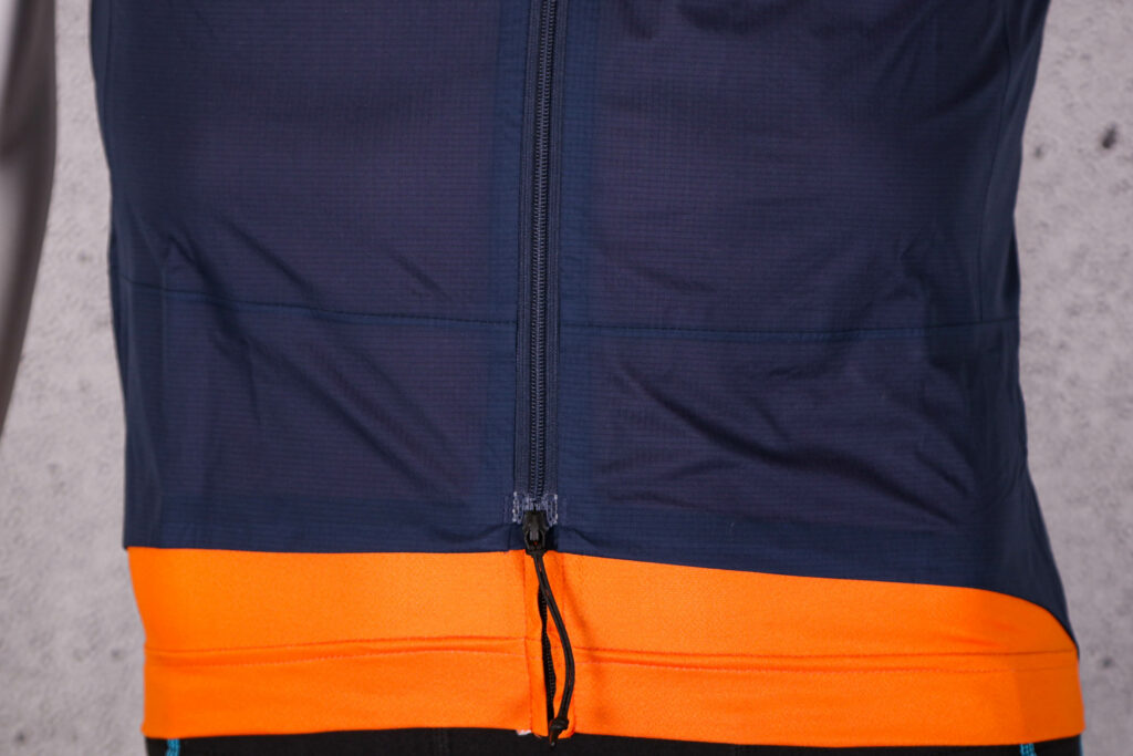 2021 dhb Aeron Lab Superlight Waterproof Gilet – hem.jpg
