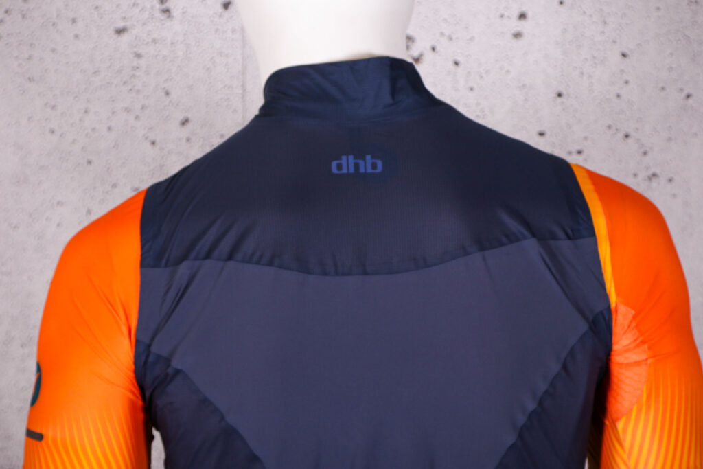 2021 dhb Aeron Lab Superlight Waterproof Gilet – shoulders.jpg