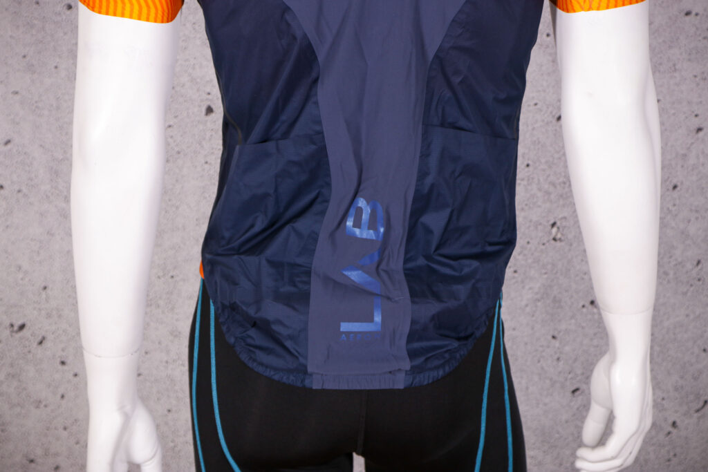 2021 dhb Aeron Lab Superlight Waterproof Gilet – tail.jpg