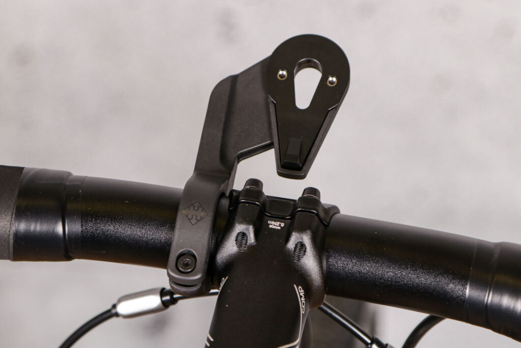2021 Hammerhead Karoo 2 – bar mount.jpg