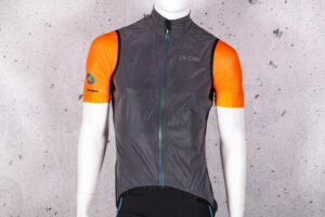 2021 Le Col Hors Categorie Reflective Gilet.jpg