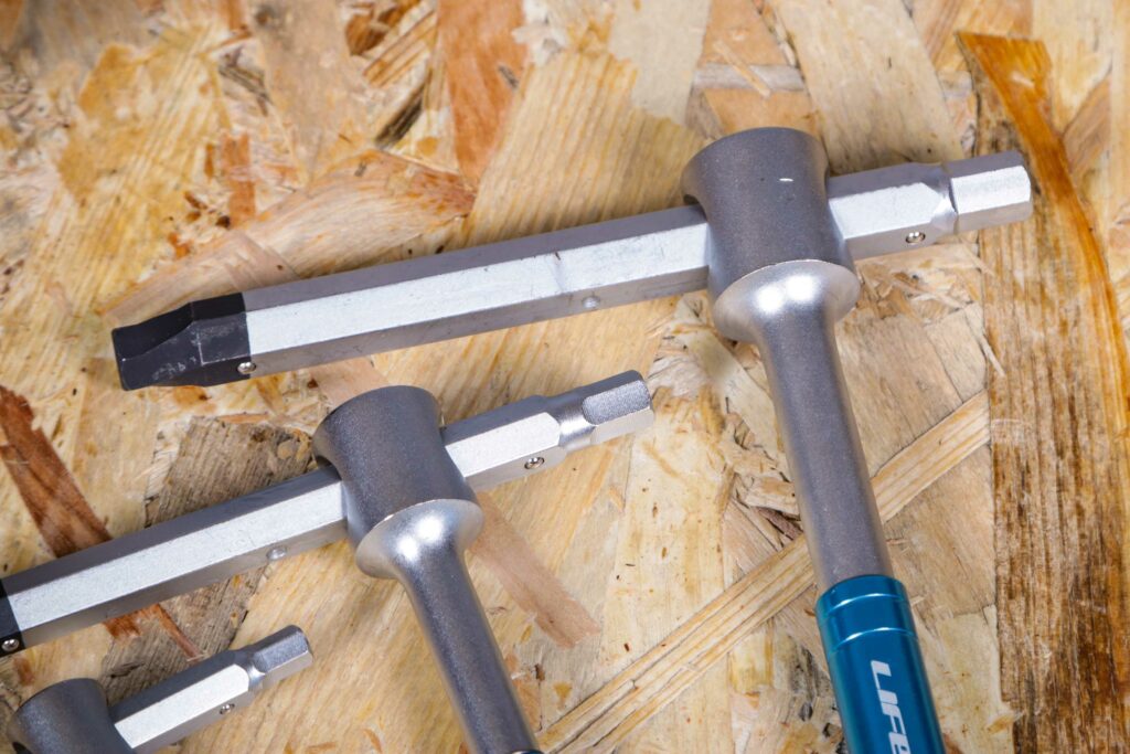 2021 LifeLine Pro Sliding T Bar Hex Set – 3.jpg