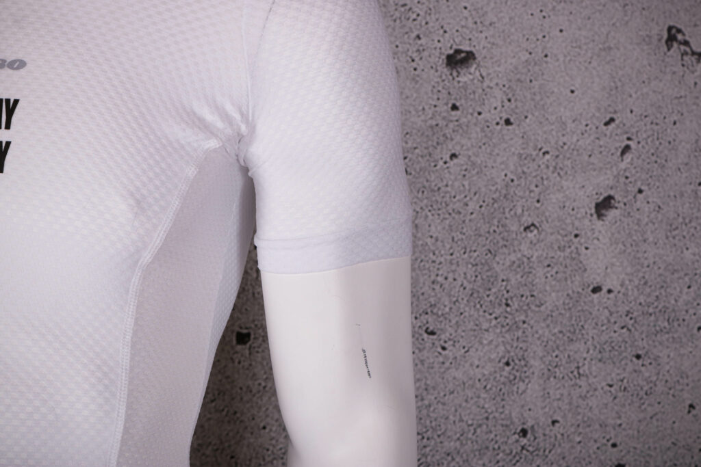 2021 Lusso Sunday Fun Day base layer – sleeve.jpg