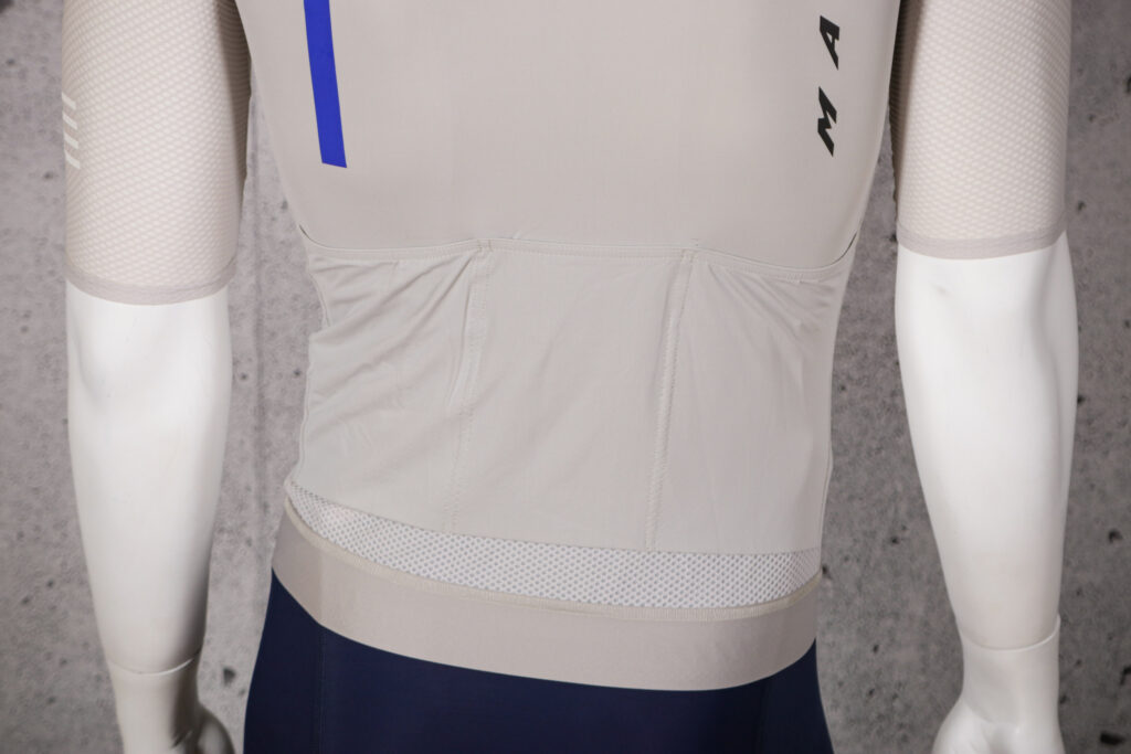 2021 MAAP Evade Pro Base Jersey – pockets.jpg