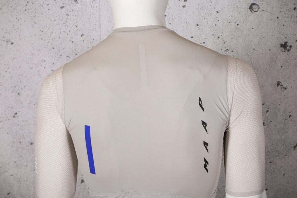 2021 MAAP Evade Pro Base Jersey – shoulders.jpg
