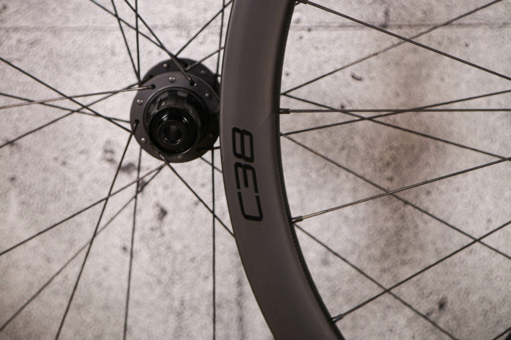 2021 Roval Rapide C38 wheelset – rim detail 3.jpg