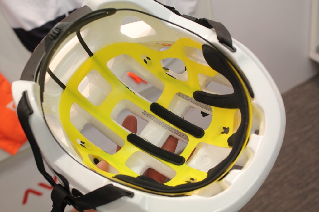 Poc Octal MIPS helmet – inside