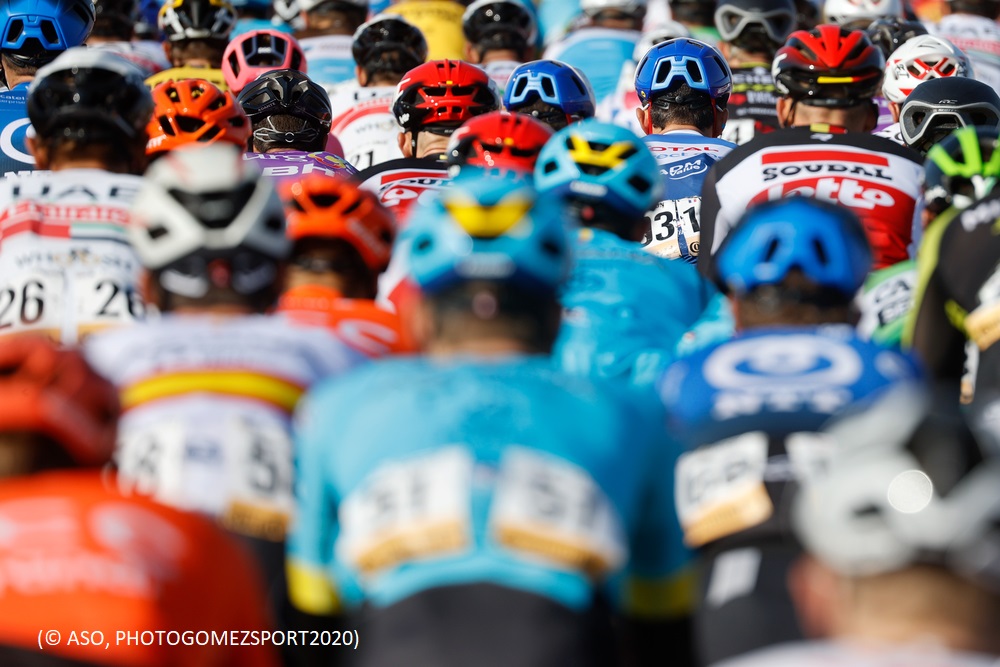 2020 Vuelta peloton