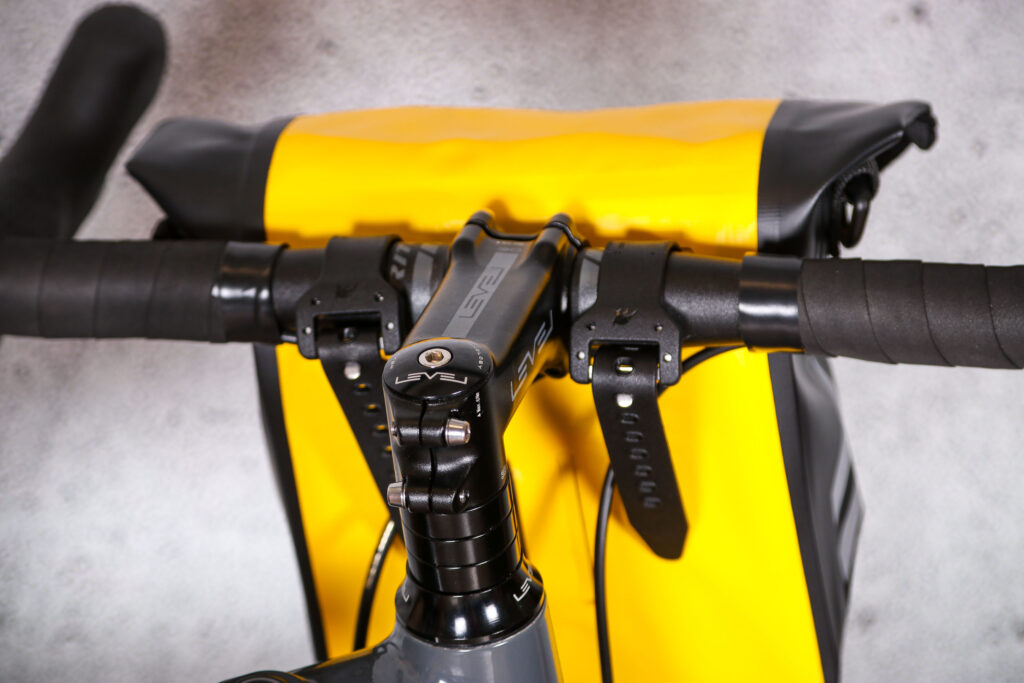 2021 Craft Cadence Waterproof Handlebar Bag – straps.jpg