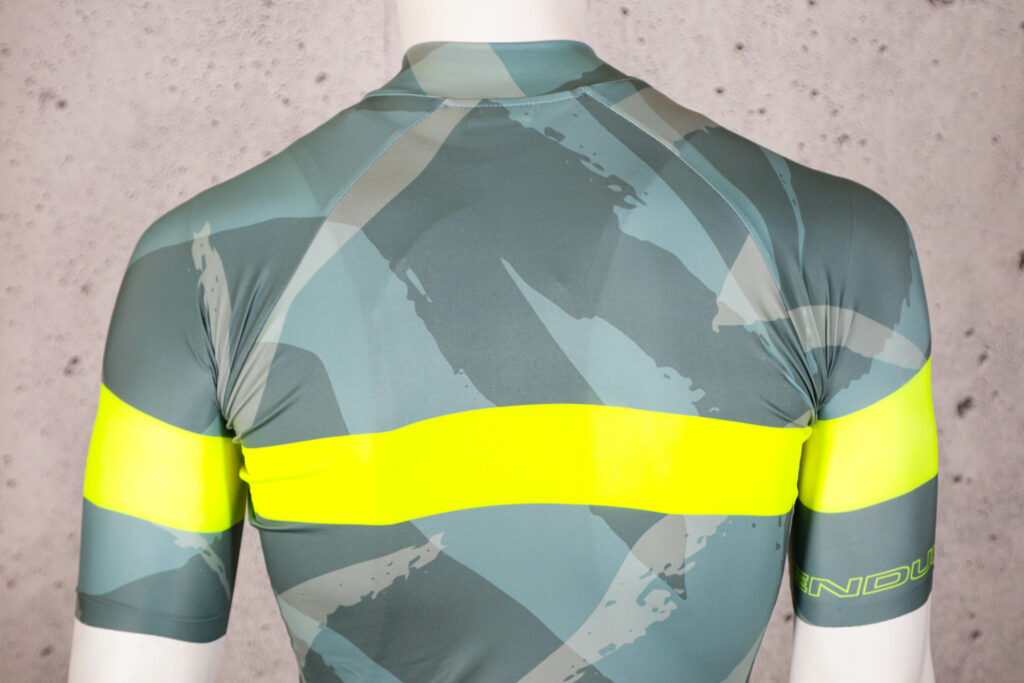 2021 Endura Canimal Short Sleeved Jersey – shoulders.jpg