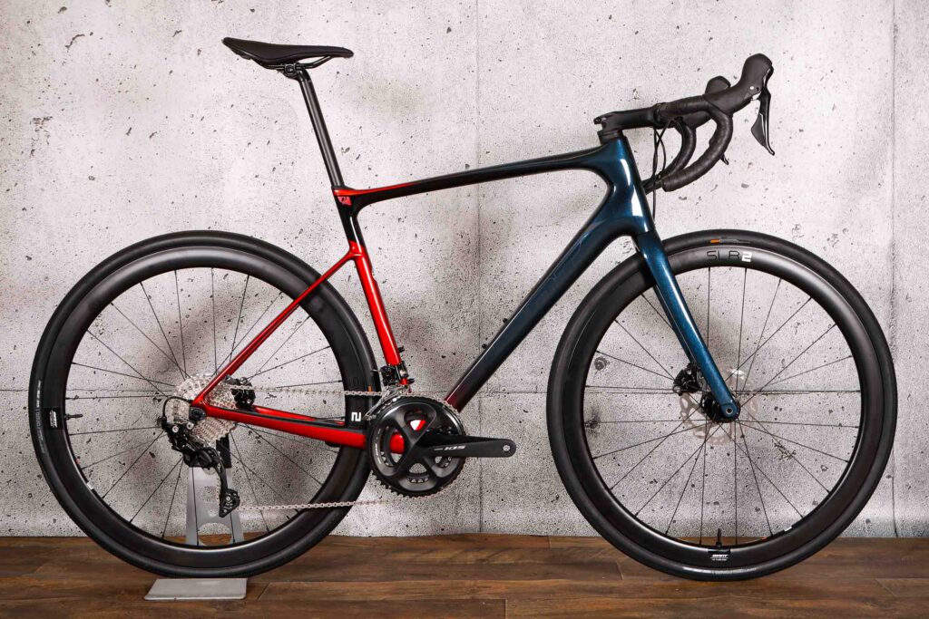 2021 Giant Defy Advanced Pro 3.jpg