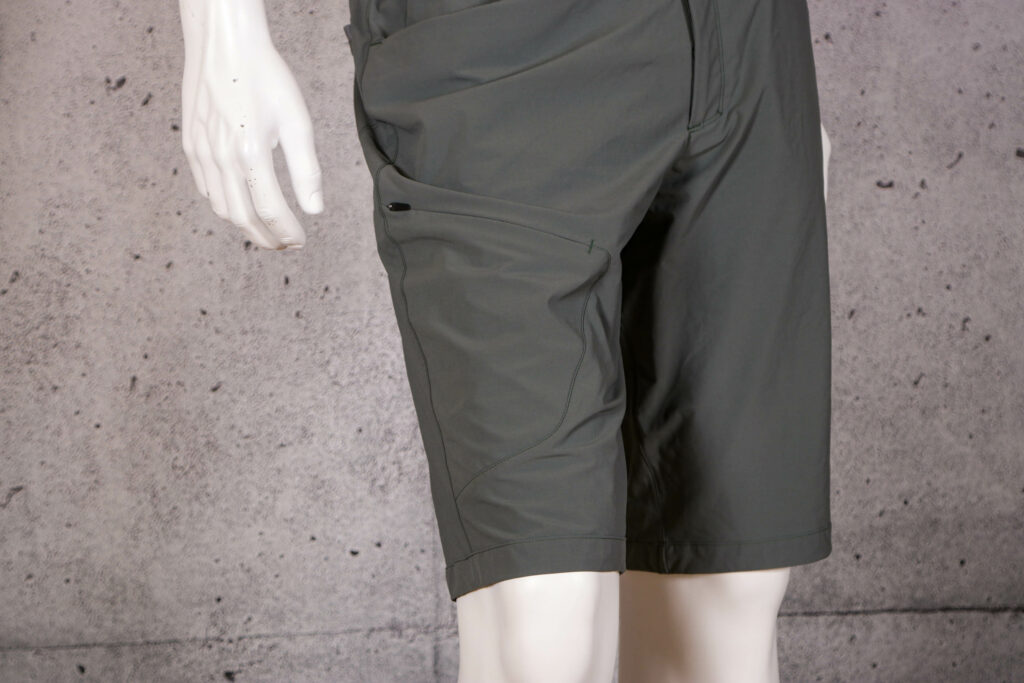 2021 Gore Explore Shorts Mens – leg zipped pocket 2.jpg