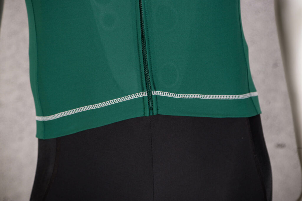 2021 MAAP Training Jersey – hem.jpg