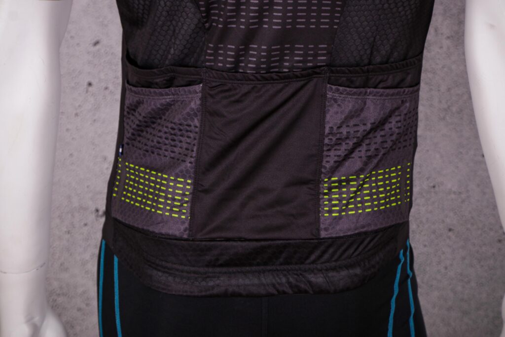 2021 Pactimo Men’s Summit Aero Range SS Jersey – Recon – pockets.jpg