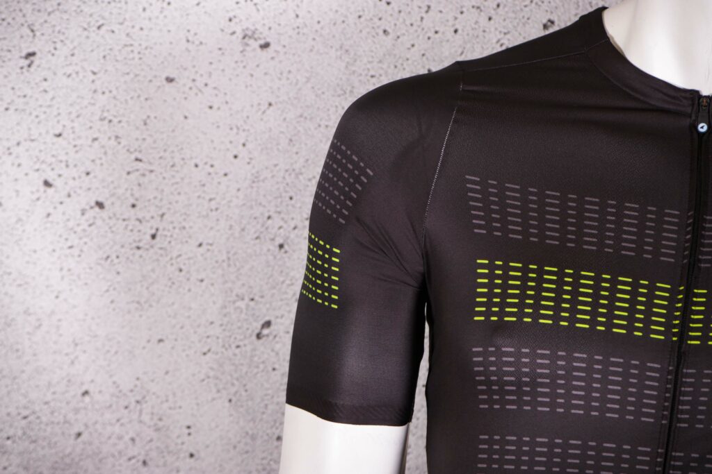 2021 Pactimo Men’s Summit Aero Range SS Jersey – Recon – sleeve.jpg