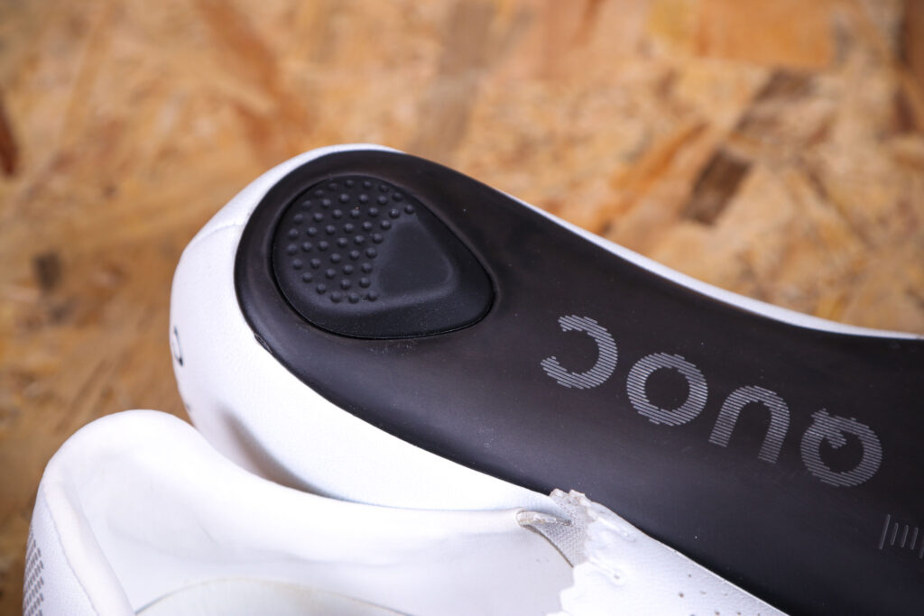 2021 Quoc Night Mono 2 cycling shoes – sole heel.jpg