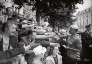 2021 Rapha Black Champions in Cycling – 1.jpeg