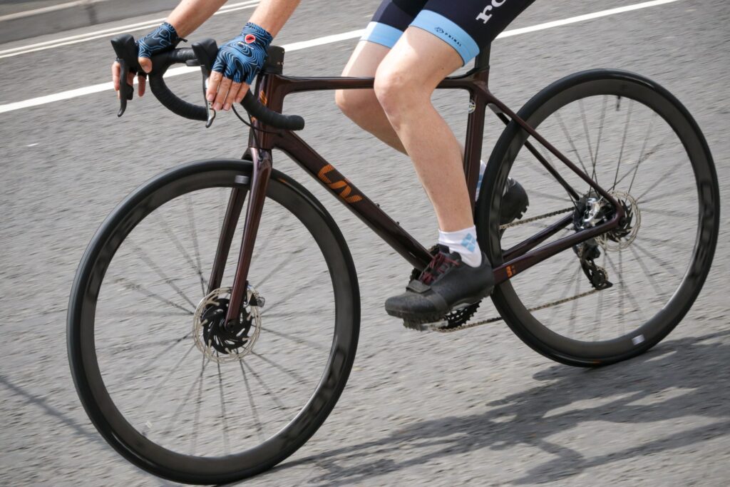 2022 Liv Langma Advanced SL Disc &ndash; riding 4.jpg