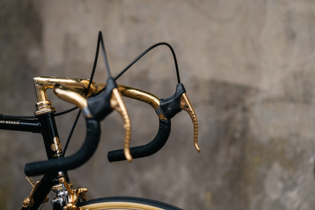 Gold Colnago Mexico (CREDIT Ewan Thacker)21