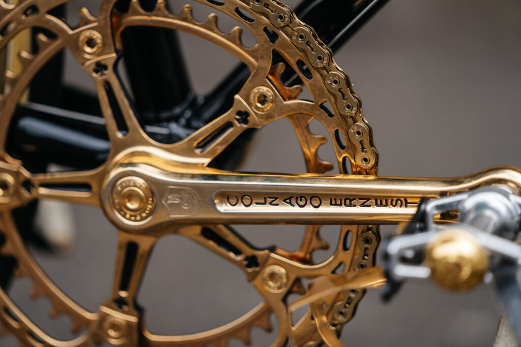 Gold Colnago Mexico (CREDIT Ewan Thacker)4