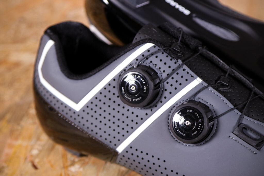 2021 Boardman Carbon Cycles Shoes – dials.jpg