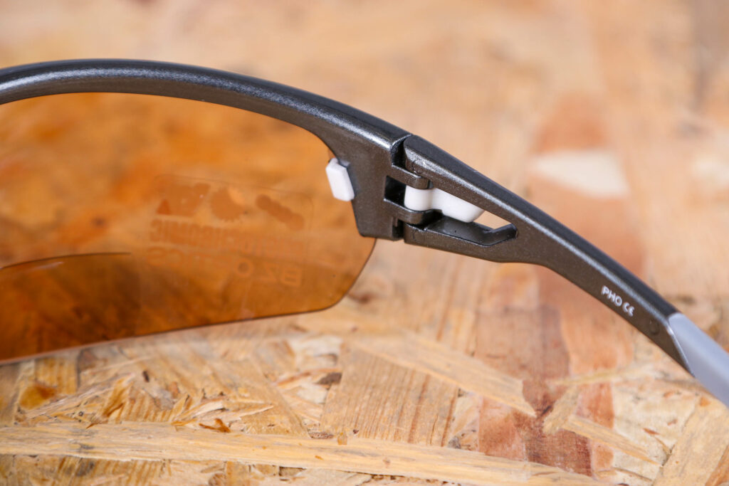 2021 BZ Optics PHO Bi-focal Photochromic HD Lens glasses &ndash; hinge inside.jpg