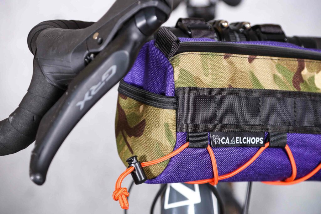 2021 CamelChops BLIMP 2.0 handlebar bag – end pocket.jpg