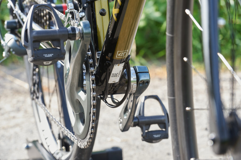 2021 Kinesis R2 – bottom bracket.jpg