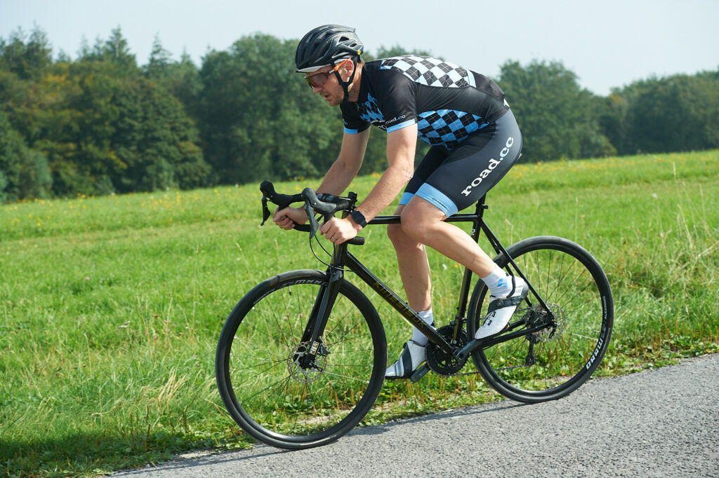 2021 Kinesis R2 – riding 2.jpg