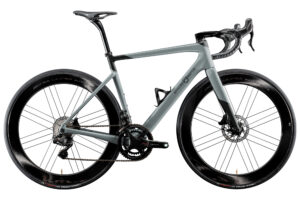 2021 Officine Mattio OM1 S white background