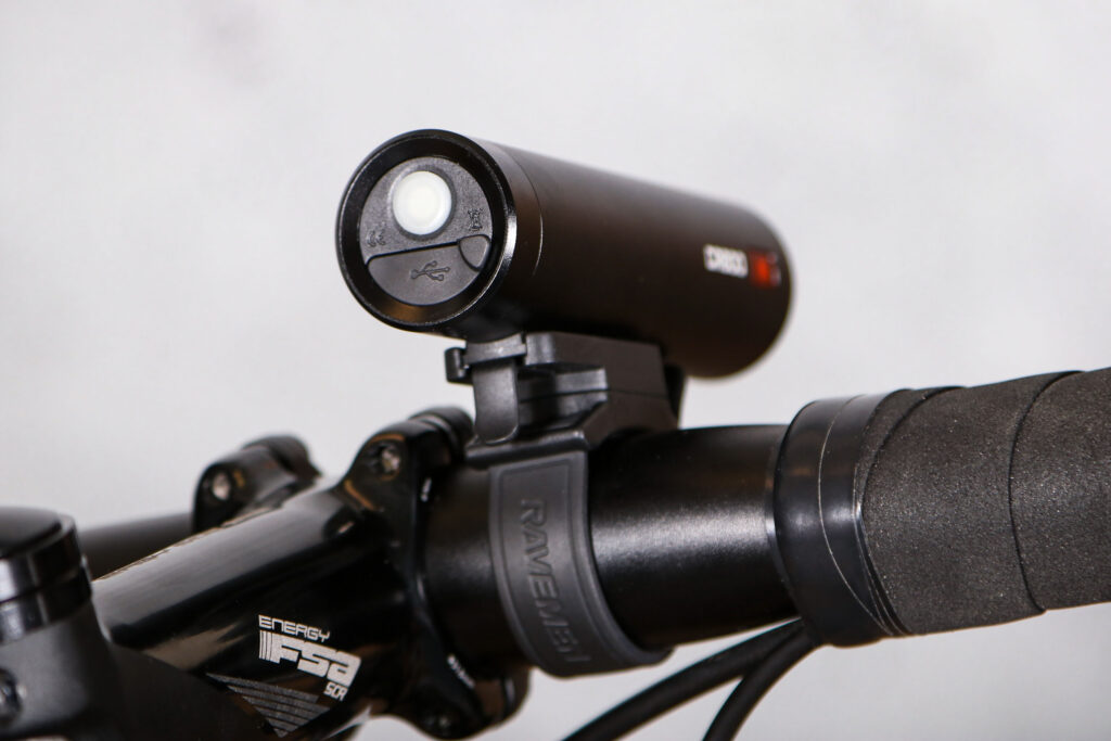 2021 Ravemen CR800 USB Rechargeable front light – back.jpg
