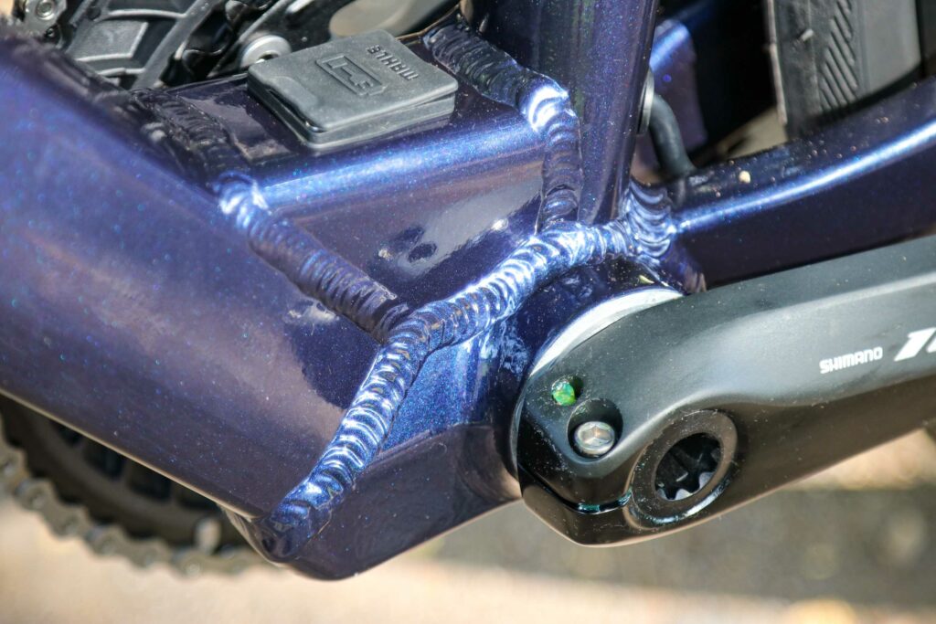 2021 Ribble Endurance AL e Shimano 105 – bottom bracket.jpg