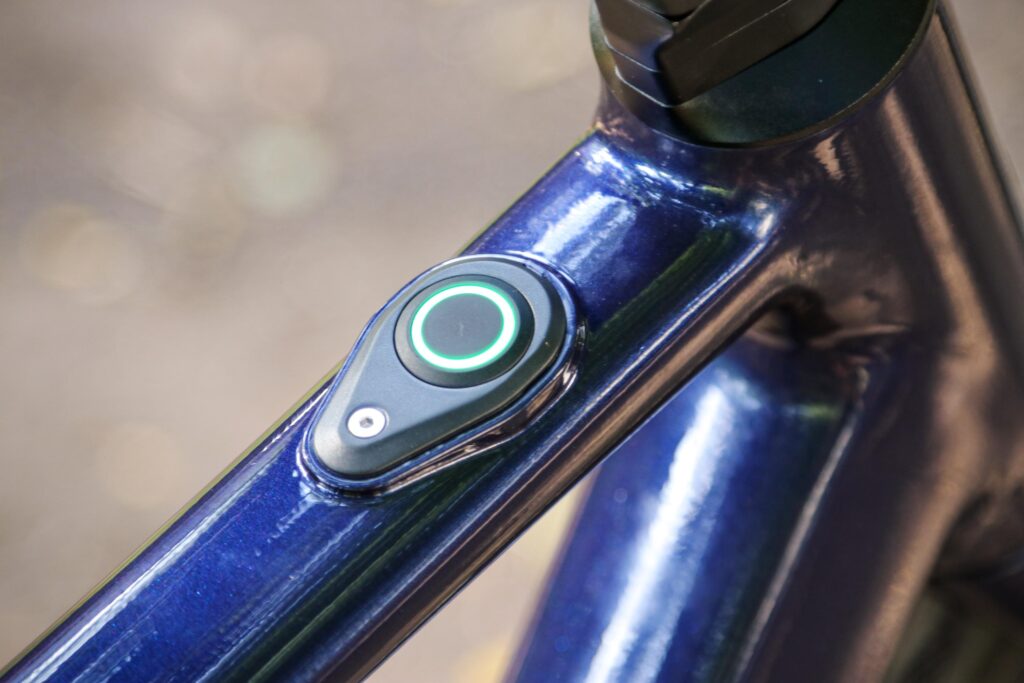 2021 Ribble Endurance AL e Shimano 105 – power button.jpg