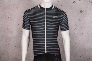 2021 Sigr Black Horizon Cycling Jersey.jpg