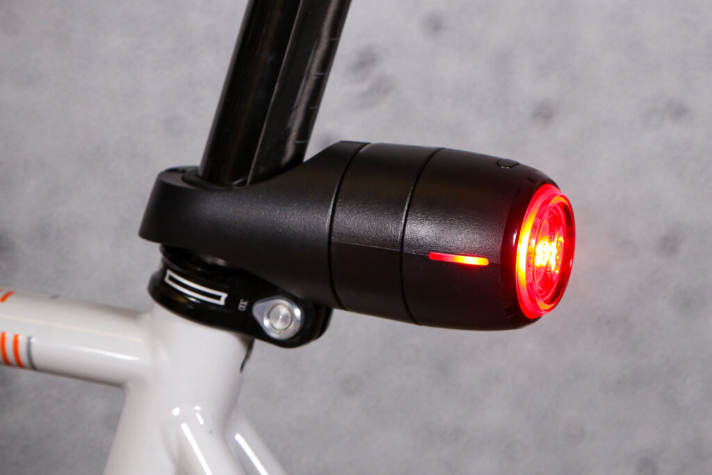 2021 Vodafone Curve Bike light & GPS tracker – side.jpg