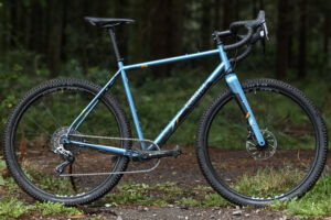 2021 bombtrack Hook EXT hero straight