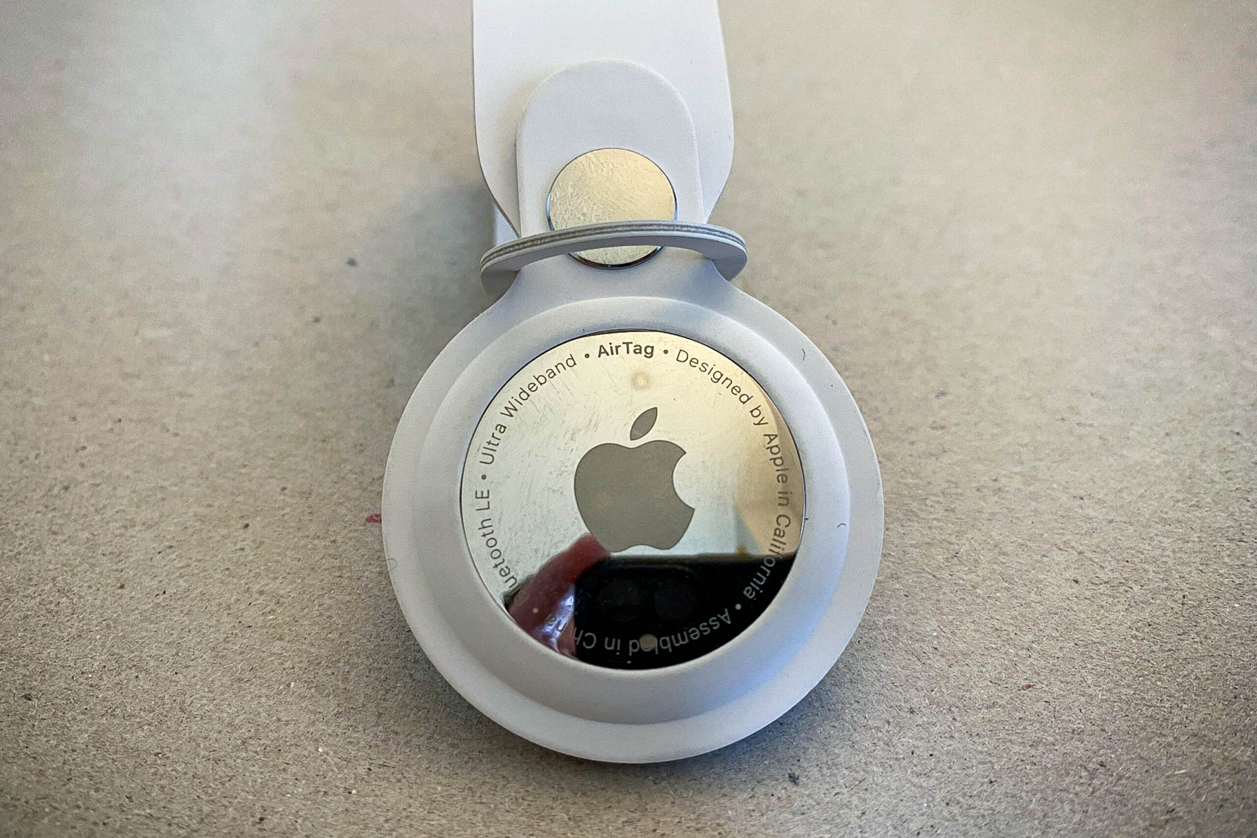 2021 Apple AirTag 5