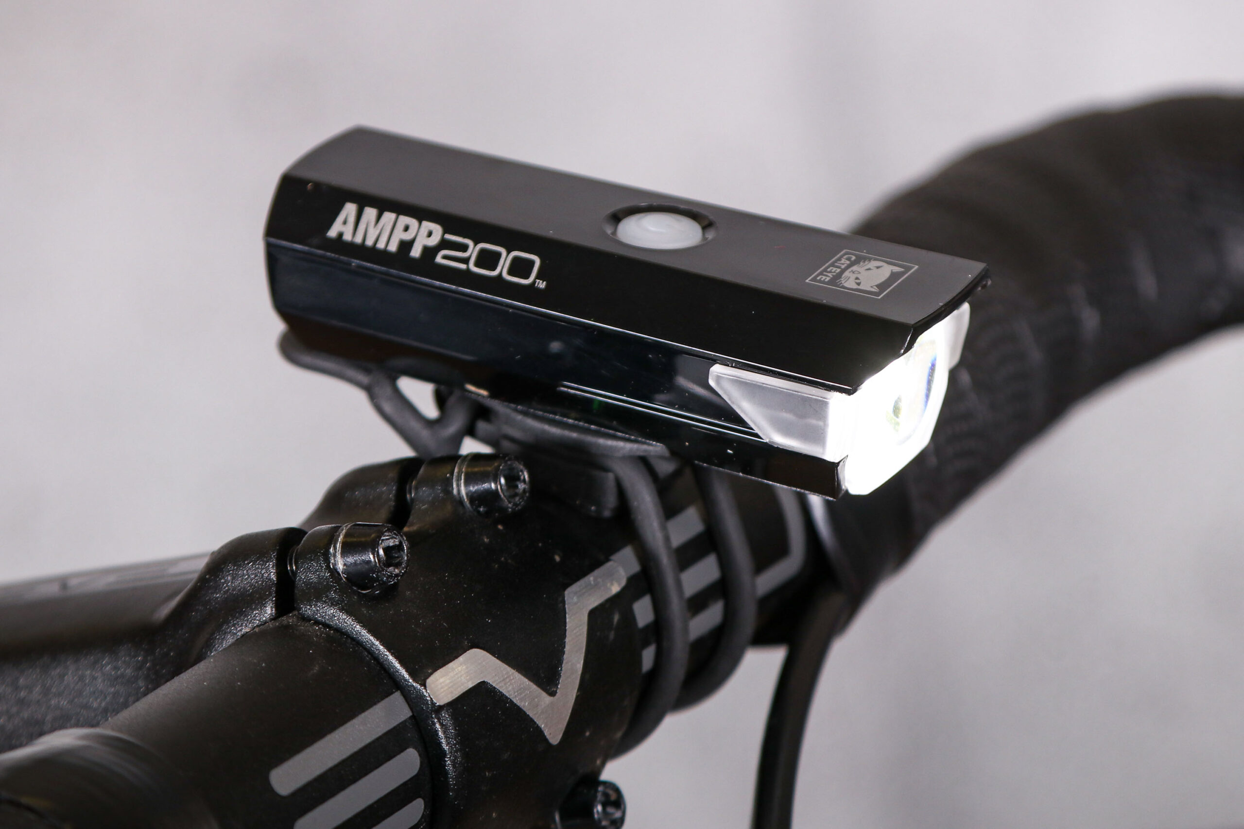 2021 Cateye AMPP 200 Front Light