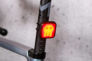 2021 Knog Blinder Skull Rear Light – skull 1.jpg