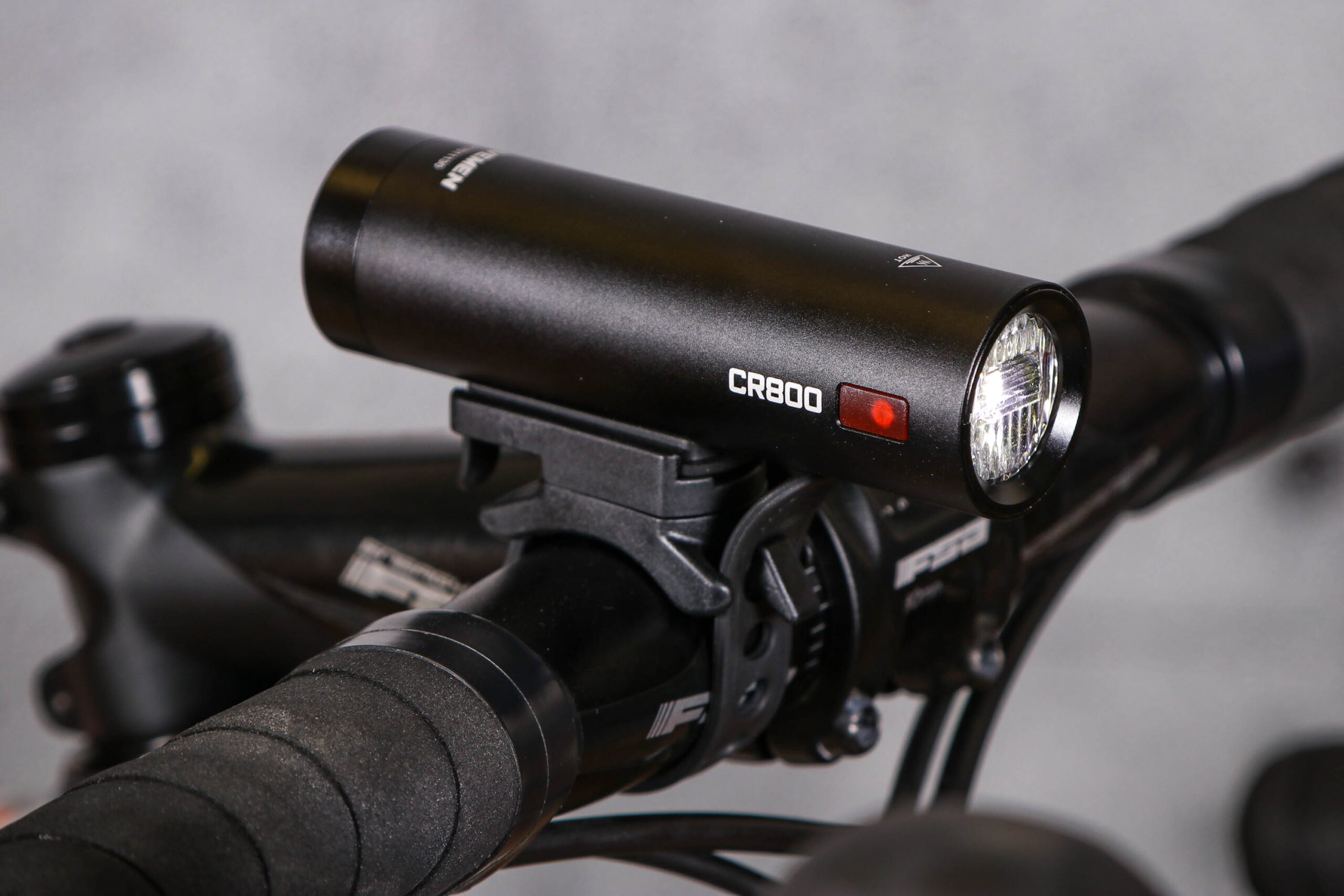 2021 Ravemen CR800 USB Rechargeable front light 2