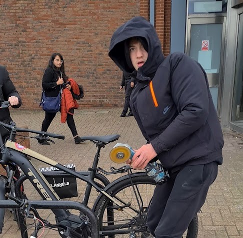 Surrey Quays bike theft