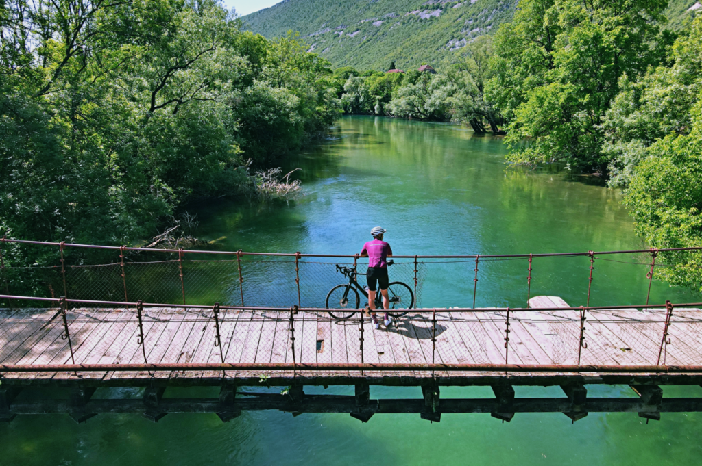 montenegro bridge crossing